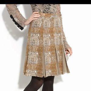 Tory Burch Silk Pleated abstract knee length Skirt size 6